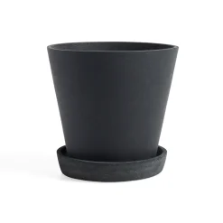 HAY Flowerpot with saucer -ruukku XXL Ø26 cm, Musta