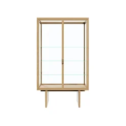 Private vitriinikaappi, Lasi, vaaleaksi petsattu tammi